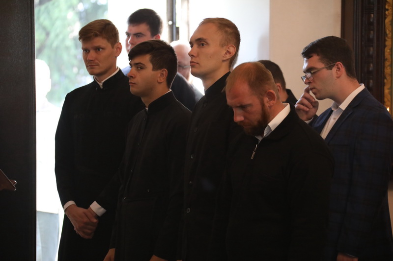 митрополит Саранский и Мордовский Зиновий возглавил Божественную литургию в храме 